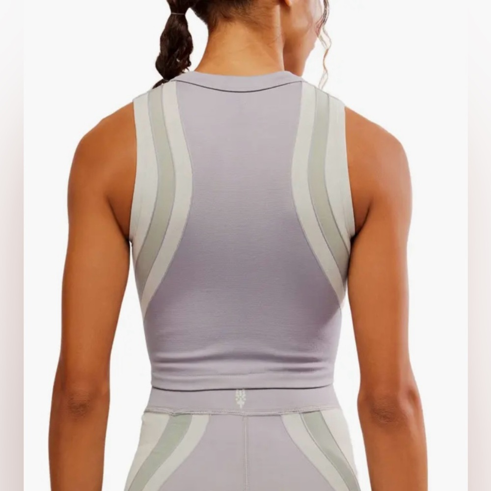 🆕 free People Movement top in lavender and gray size medium /large - Picture 4 of 12